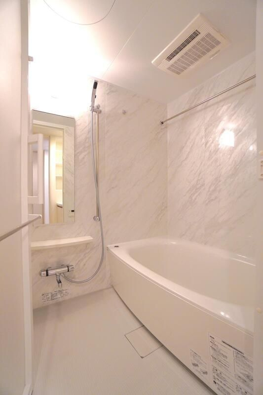 クラリティア文京湯島の浴室