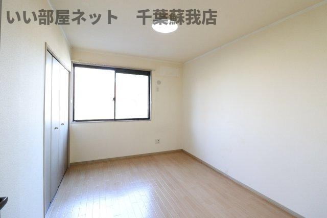 グリーンパーク白旗　Ａの寝室|ゆとりの広さです