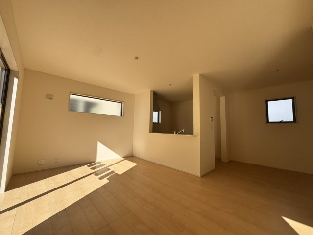 勿来町関田西　全２棟-２号棟の居間・リビング