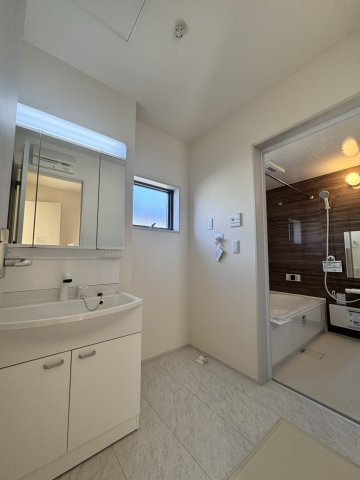 勿来町関田西　全２棟-２号棟の洗面所