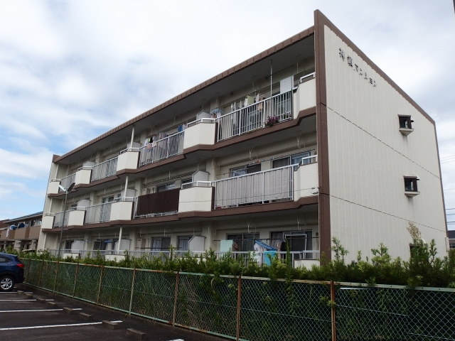 神領マンションの外観