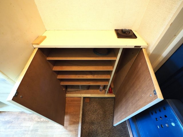 ロイヤル大今里の収納