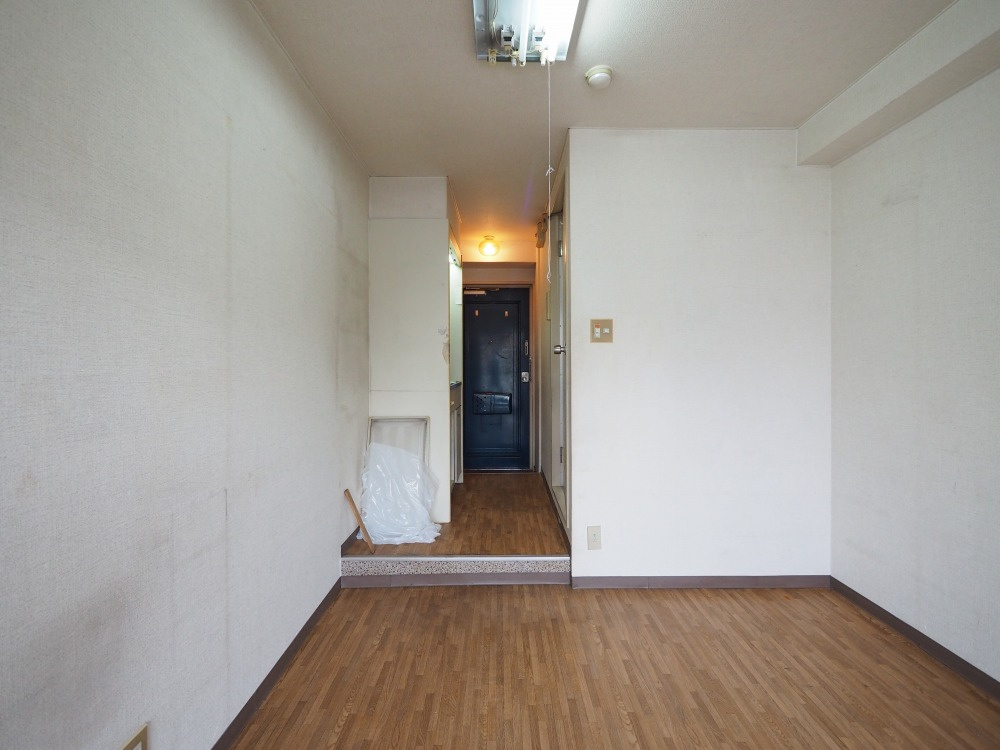 ロイヤル大今里の居間・リビング