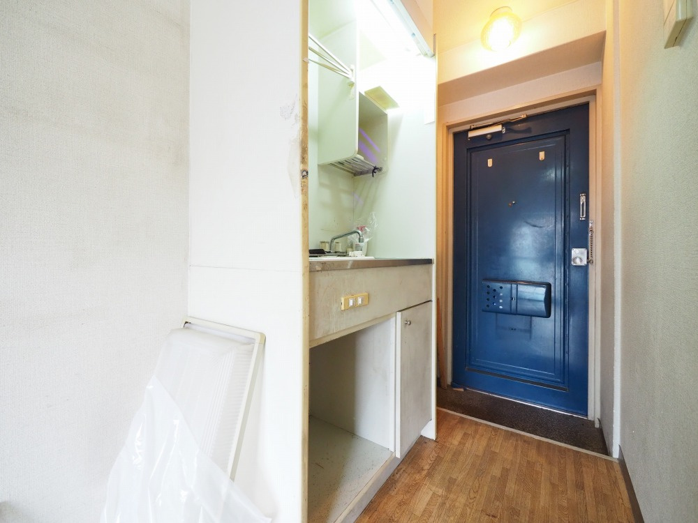 ロイヤル大今里の玄関