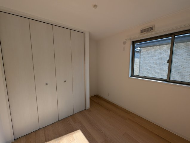 ユアメゾン下加茂の洋室