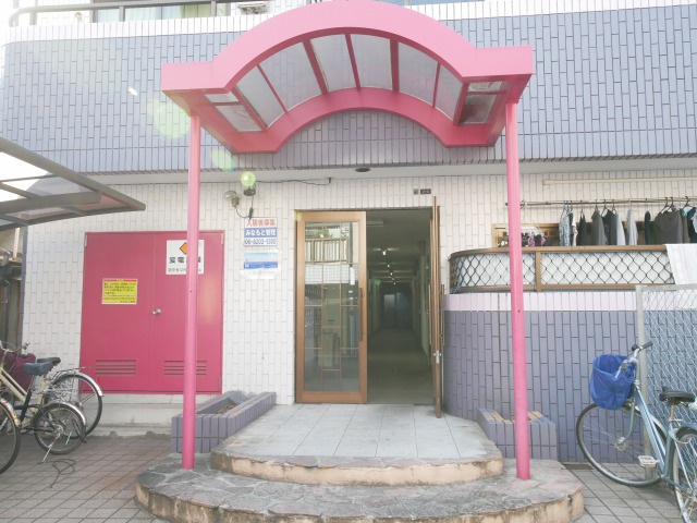 ウィン長居西のエントランス