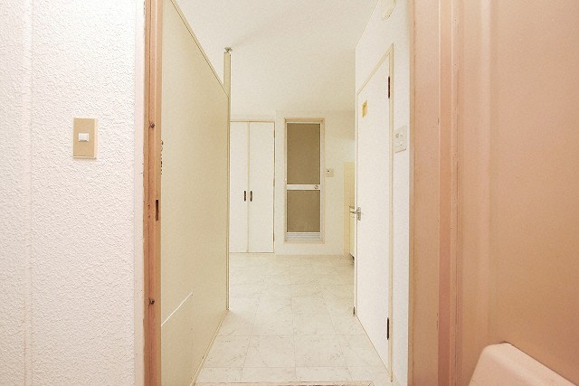 ウィン長居西の玄関