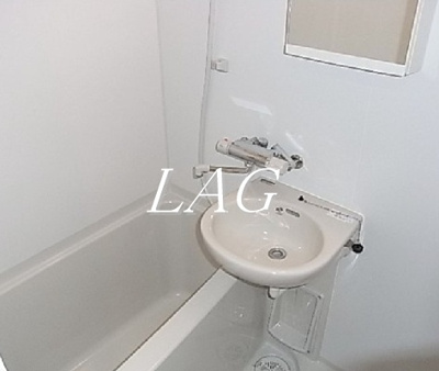 【浴室】 | フェニックス新高円寺伍番館 | お風呂です。