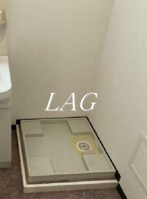 【設備】 | フェニックス西参道タワー | 室内洗濯機置き場です。
