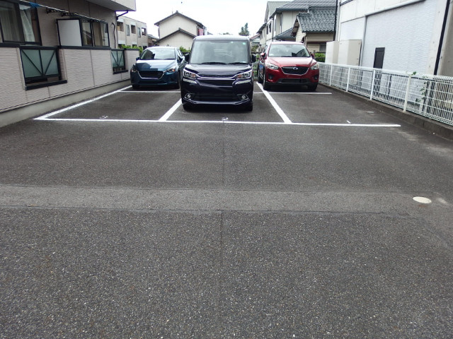 エスポワール（北野町）の駐車場