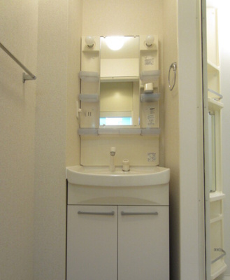 【洗面所】 | Pine　Well