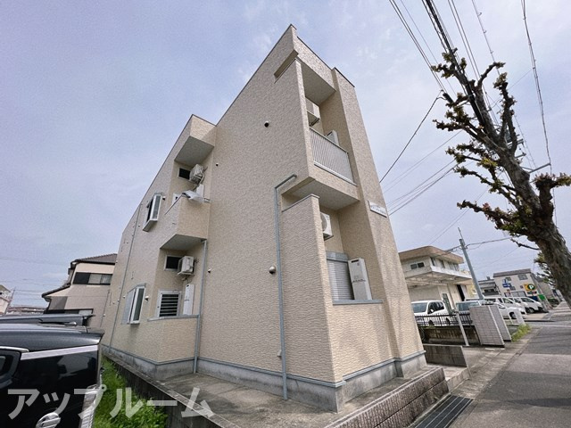 ピノ・ノワール新守山の外観