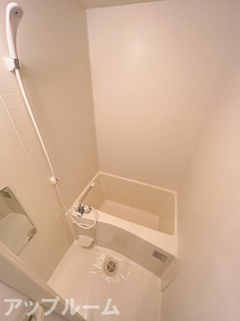 ピノ・ノワール新守山の浴室