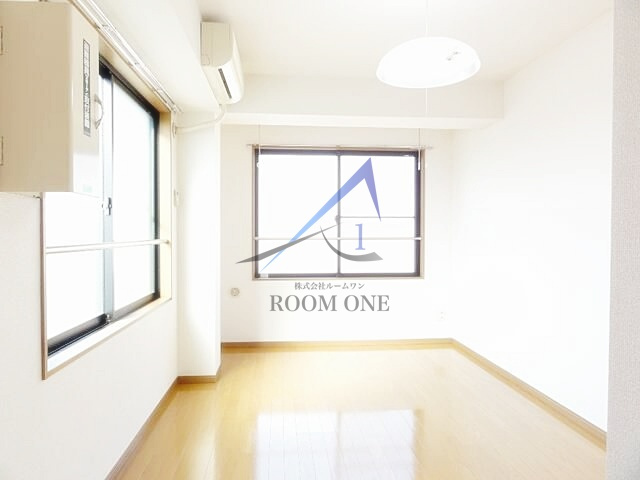 リライアンスコート志村の居間・リビング|洋室のお部屋です。