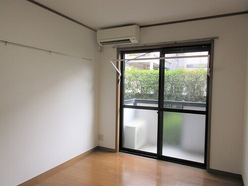 【居間・リビング】 | 櫻ハウス大八木 | 南向きの洋室　※前回募集時撮影2023年7月