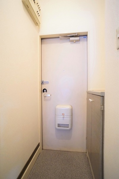 メゾンソシアの玄関