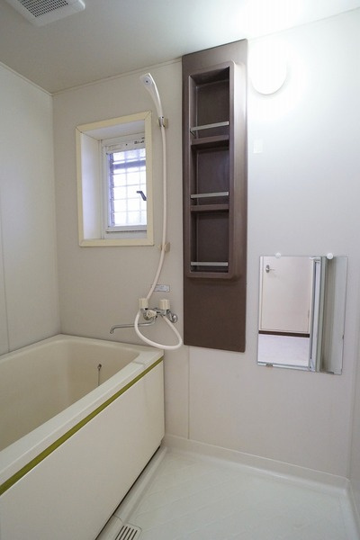 メゾンソシアの浴室