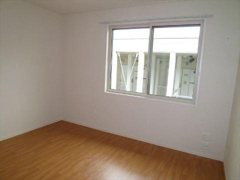 津島京町戸建ての居間・リビング|室内