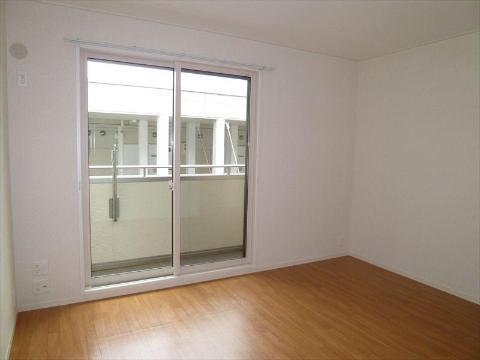 津島京町戸建ての居間・リビング|室内