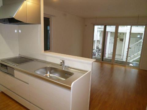 津島京町戸建てのキッチン|キッチン