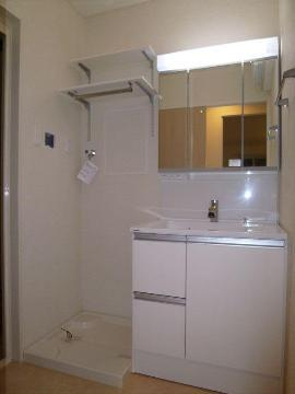 津島京町戸建ての洗面所|洗面