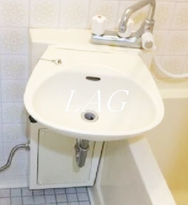 【洗面所】 | 東新橋ビル | 洗面台です。