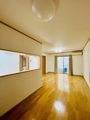 【居間・リビング】 | 鶴見区横堤２丁目中古戸建