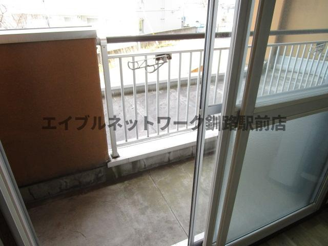 大栄マンション鶴ヶ岱のバルコニー