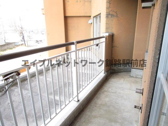 大栄マンション鶴ヶ岱のバルコニー