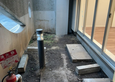 【バルコニー】 | サンビュー南町 | バルコニーは、室外の専用スペースのうち、「屋根がなく開放された空間」であるものを指します。ベランダより広いタイプのものが多く、日当たりもよいため家庭菜園などを楽しみたい人にとって適した環境となります。