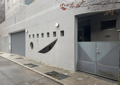 【設備】 | サンビュー南町 | 共有部分は、住民なら誰もが使える設備のこと。例えば駐車場やエレベーター、インターネット設備、セキュリティ設備などがあります。他にも、マンションの廊下・外部階段やエントランス・ゴミ置き場などがあります。