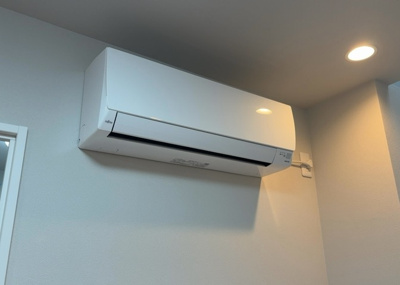 【冷暖房・空調設備】 | サンビュー南町 | 設備と言っても種類が多く、欲しいものすべてが設置されていることは少ないでしょう。そのため、予めご家族でどの設備が必須になるかなどを決めてから現地を見学することでより住み始めの想像が出来ていいでしょう。