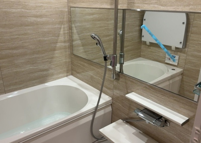 【浴室】 | サンビュー南町 | 入浴時の快適さも大事なことですが、綺麗な状態を維持できなければ気持ちよく入浴できません。毎日の掃除が楽という点は大事なポイントになります！カビが生えにくく掃除がしやすい、壁や浴槽を選ぶといいでしょう。