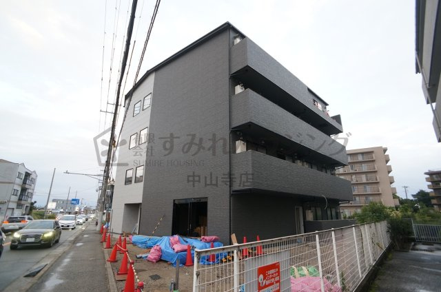 AILE中山寺の外観