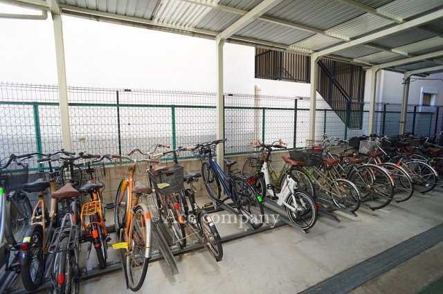 【駐輪場】の画像