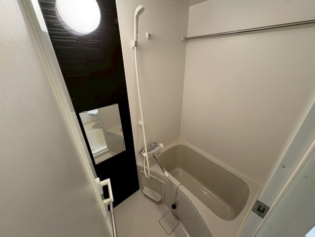 ラクラス下総中山の浴室