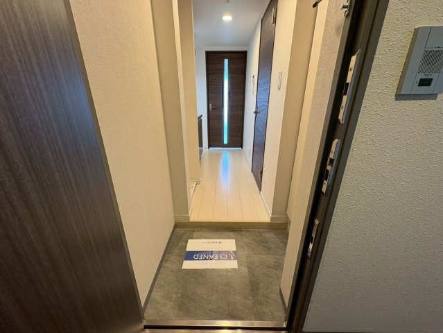 ラクラス下総中山の玄関