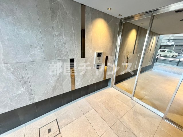 ファミールプライムのエントランス