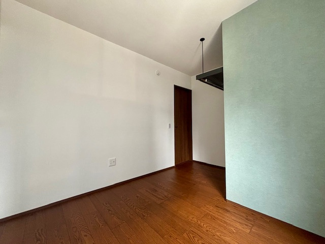 久留米市津福今町　10号地の洋室