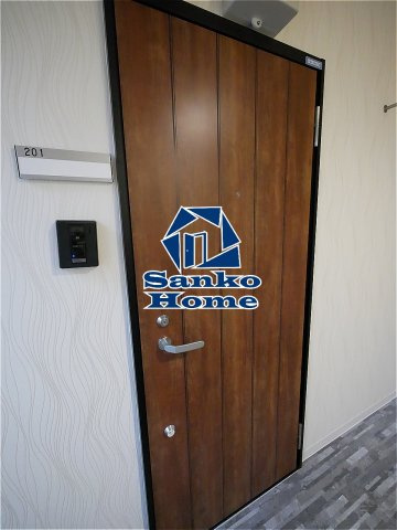 Ferio nishiarai 弐番館の玄関