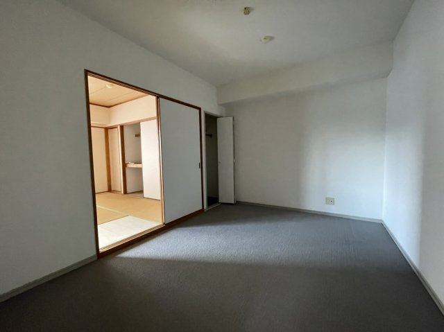 ロイヤルシティー日生の和室