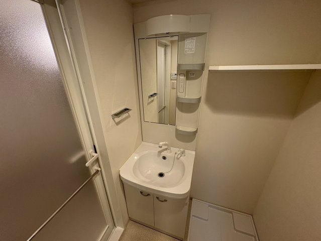 ラクラス下総中山の独立洗面台