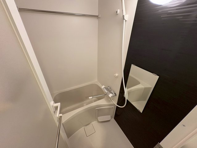 ラクラス下総中山の浴室