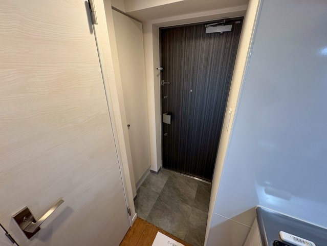 ラクラス下総中山の玄関