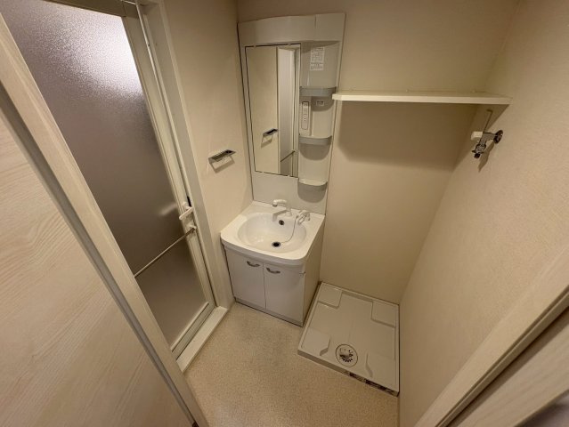 ラクラス下総中山の独立洗面台