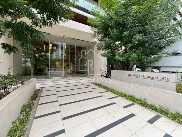 スプランディッド淀屋橋DUEのエントランス