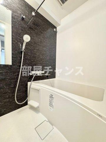 リヴシティ新栄の浴室