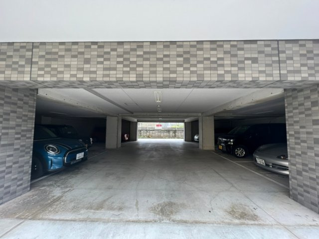 ソーシャルライフ西明石の駐車場