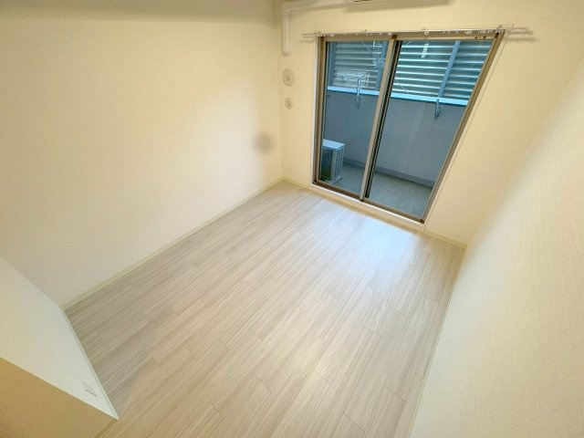 プレサンスOSAKA三国ネオスの居間・リビング