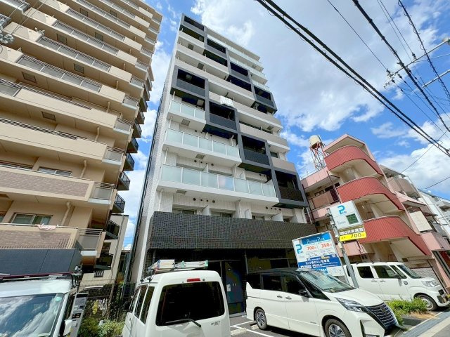 プレサンスOSAKA三国ネオスの外観